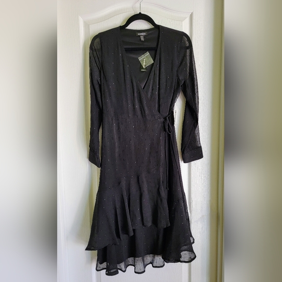 Express Dresses & Skirts - NWT EXPRESS Petite V-neck Wrap Black Dress, S